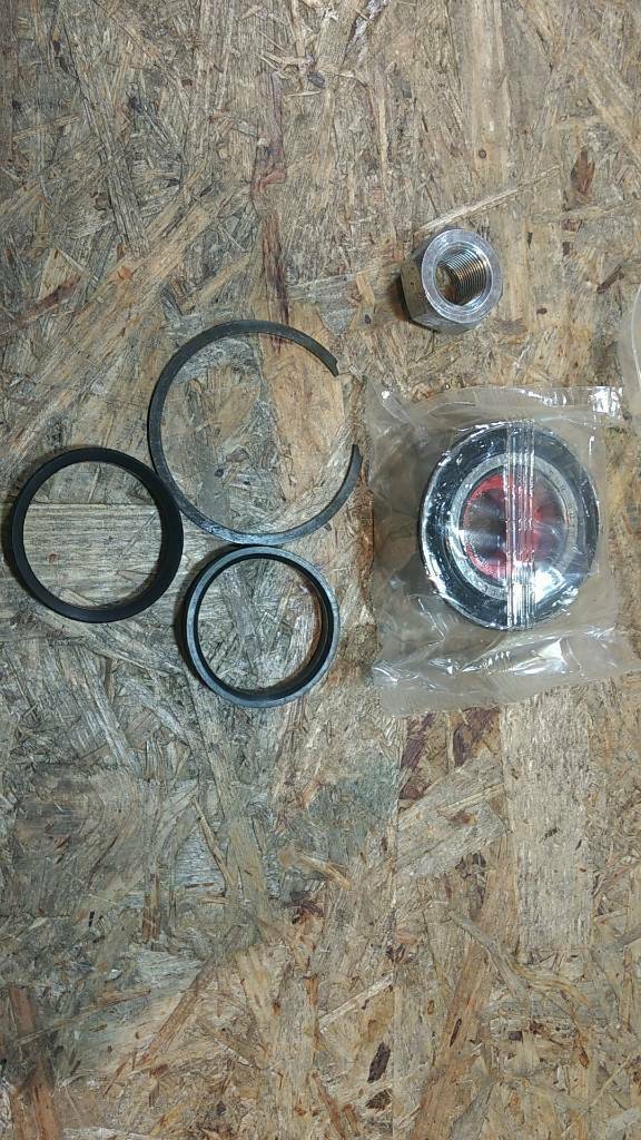 Original QH Radlager-Satz Fiat Ritmo 1 / 2 Lacia Delta HF  Int. NEU