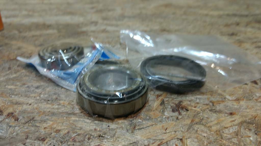Original Spidan Radlager-Satz Ford Escort Taunus Cortina NEU