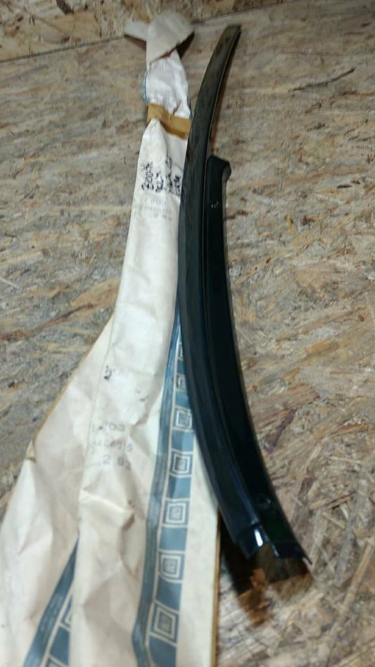 Original GM Opel Omega A Zierleiste Dach hinten links NEU