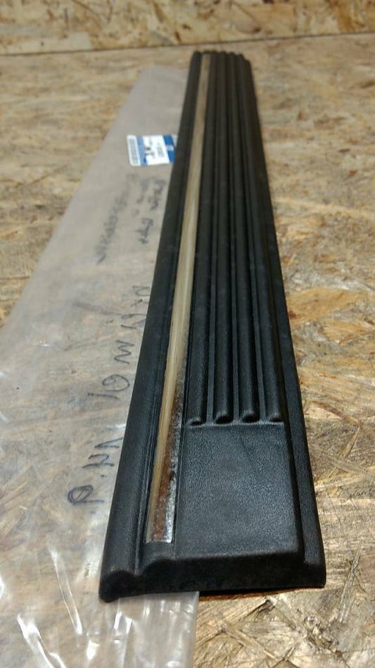 Original GM Opel Ascona C Schutzzierleiste Hintertür Links NEU
