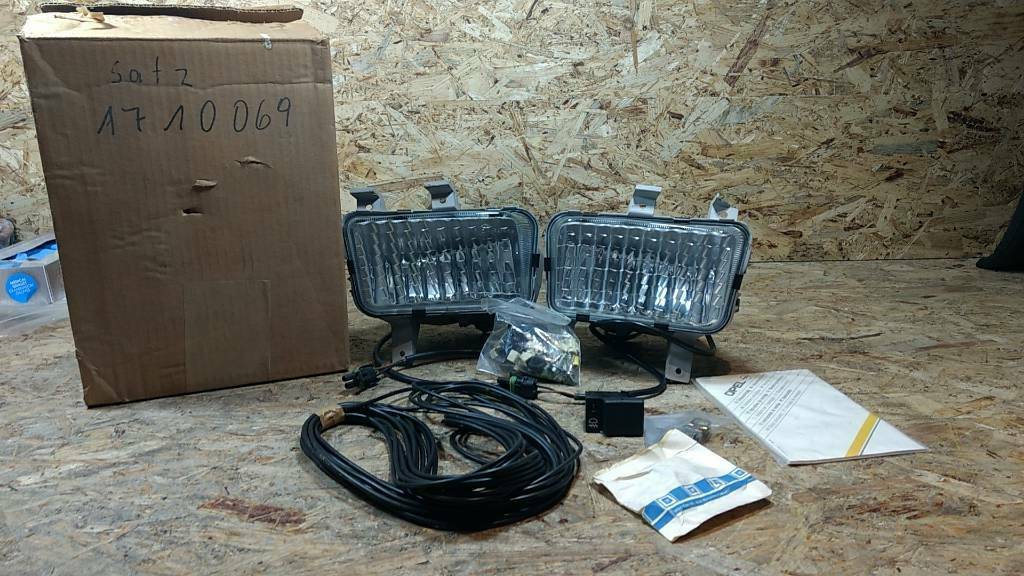 Original GM Opel Astra F Nebelscheinwerfer-Set NEU