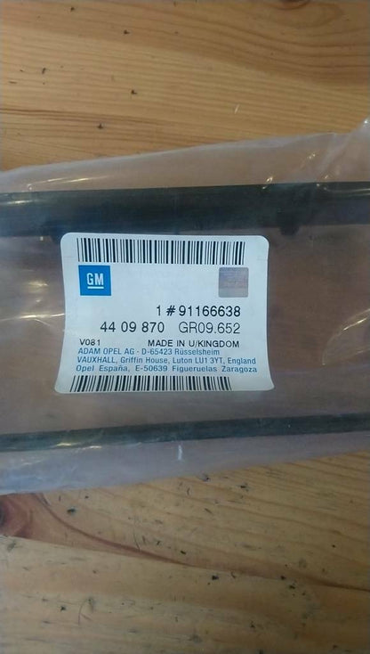 Vivaro Radioschacht Radioumrandung neu Original gm