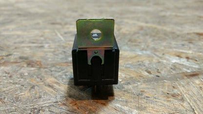 Original GM Opel Corsa Kadett Relais Nebelscheinwerfer hinten NEU