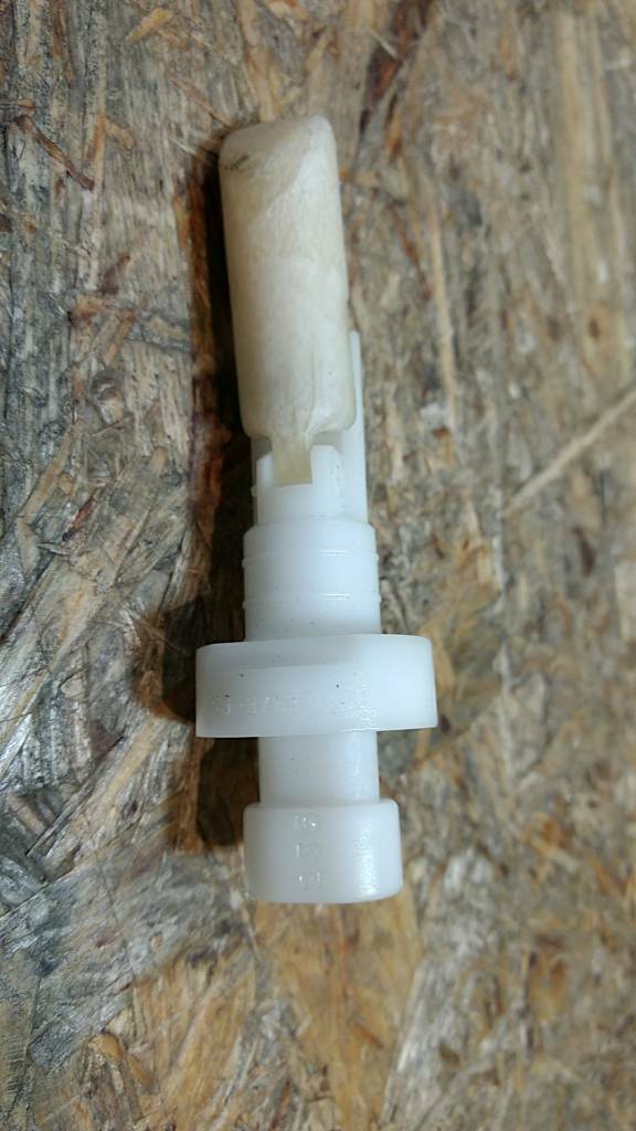 Original GM Opel Kadett E Sensor Füllstand Behälter NEU