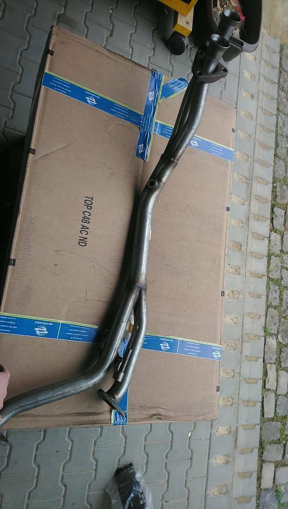 Senator Monza Omega C30ne Auspuffrohr Hosenrohr neu Original GM