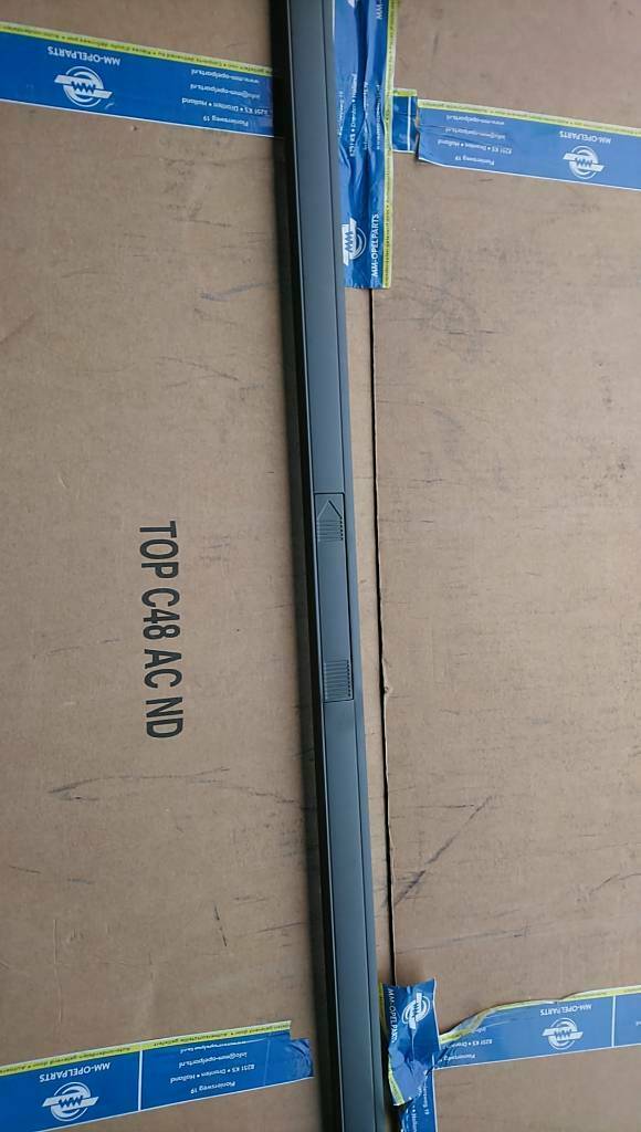 Kadett E Dachleiste Zierleiste Neu Original GM