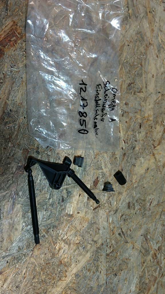 Original GM Opel Omega A Scheinwerfer-Einstellschraube NEU