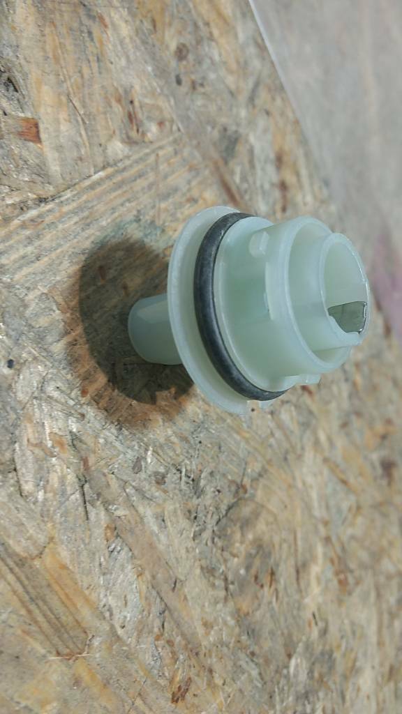 Original GM Opel Lampenfassung Omega B NEU