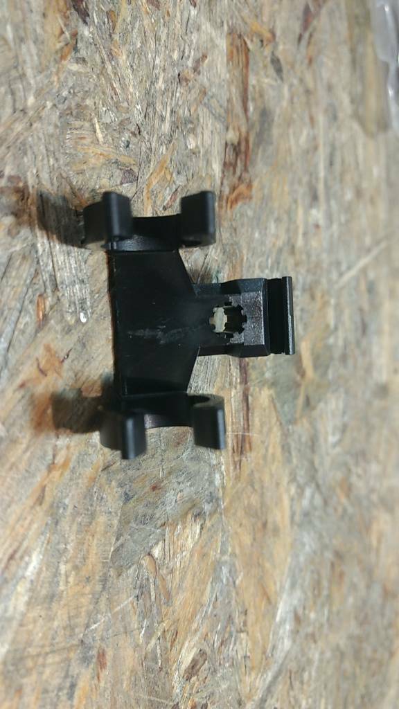 Original GM Opel Kadett E Schelle Steckverbindung Sensor NEU