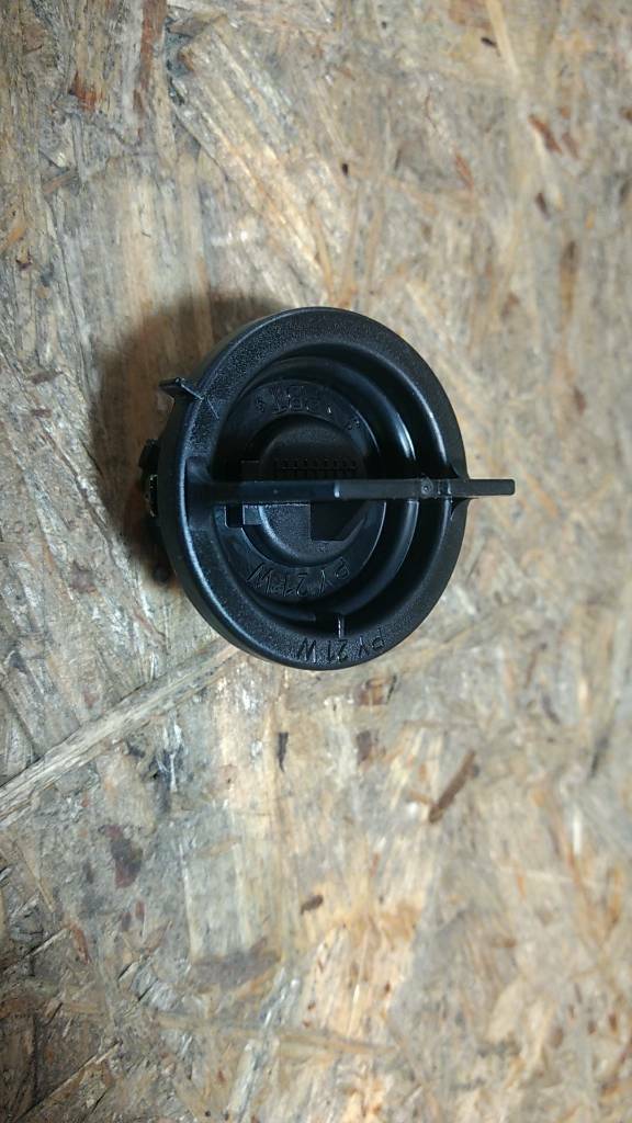 Original GM Opel Corsa C Blinkerfassung NEU