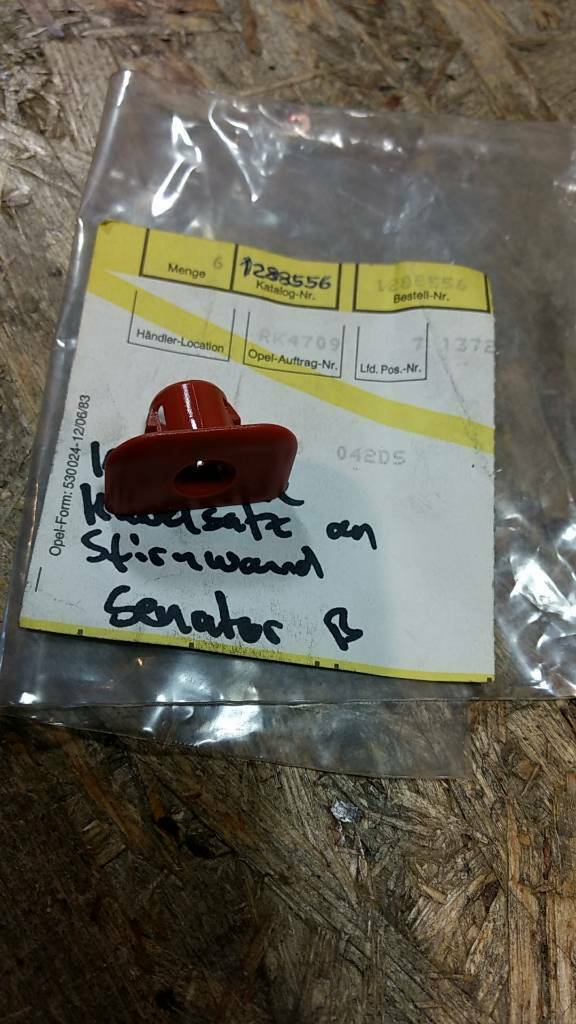 Original GM Opel Senator B Klemme Kabelsatz an Stirnwand NEU