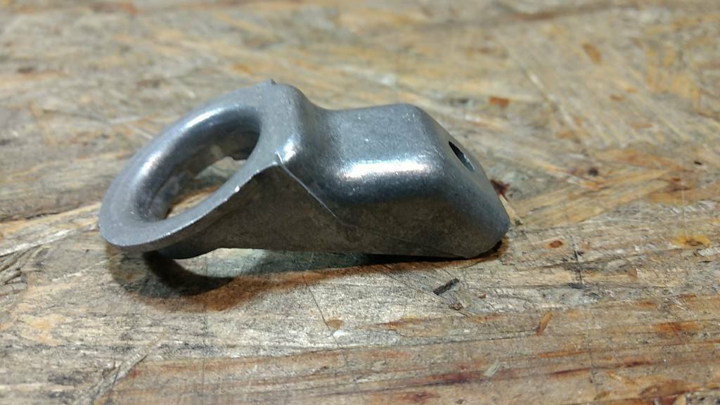 Original GM Opel Astra F Halter links Kühler an Front oben NEU
