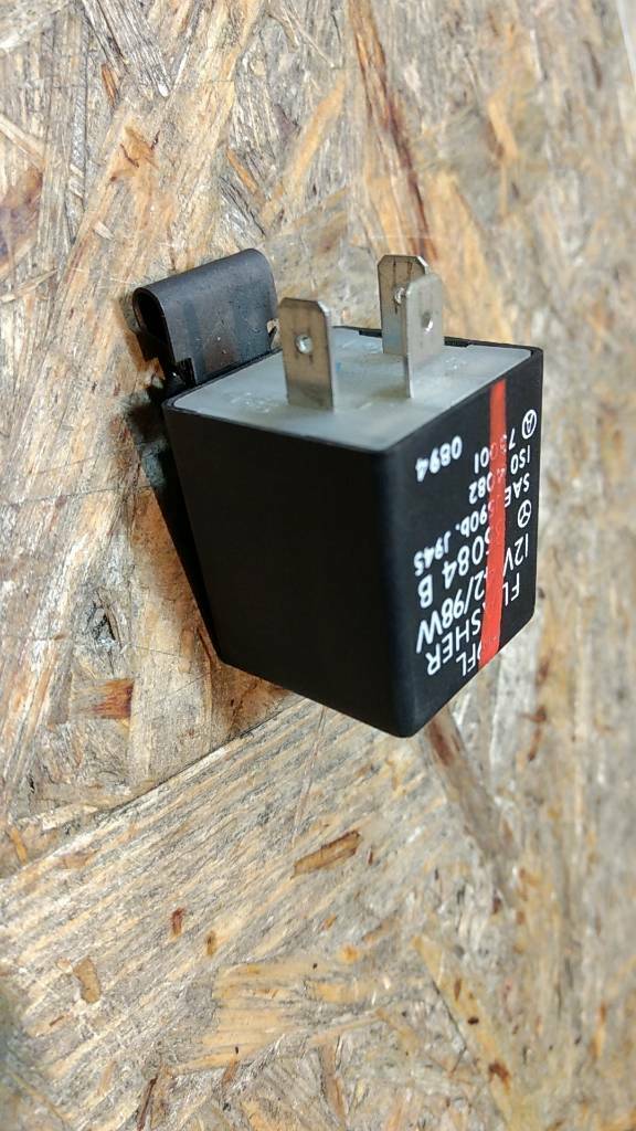 Original GM Opel Frontera A Relais Blinkergeber Blinker NEU