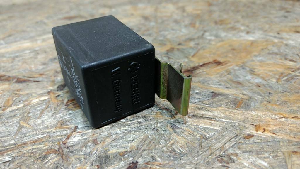 Opel Corsa A Kadett E Omega B Relais Scheinwerfer Reinigung neu original GM