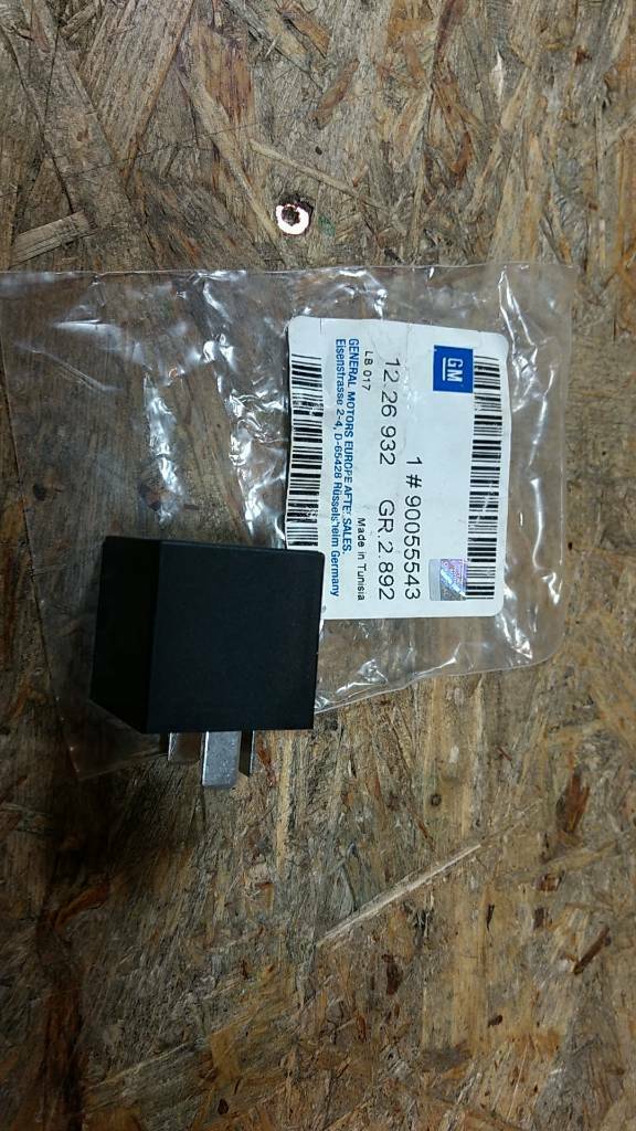 Opel Omega A Senator B Warnblinker Relais Neu Original GM