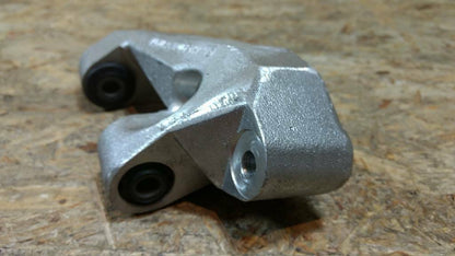 Original GM Opel Halter Lichtmaschine Omega A NEU