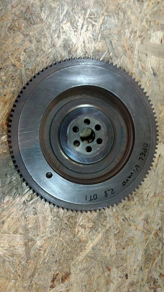 Original GM Opel Vivaro 2.8 DTi Schwungrad NEU