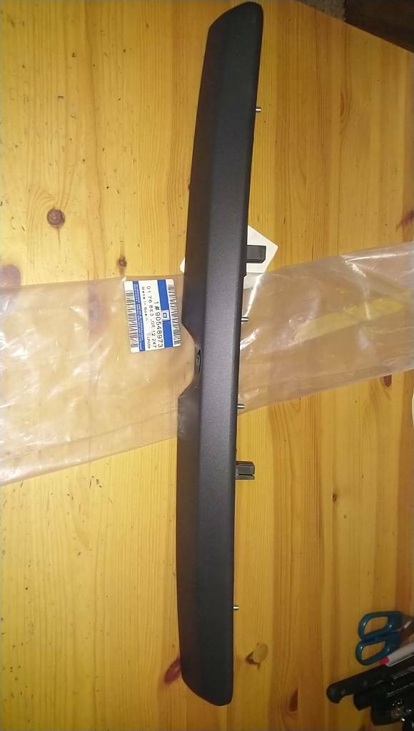 Corsa C Combo Kofferraumklappe Griff neu Original GM