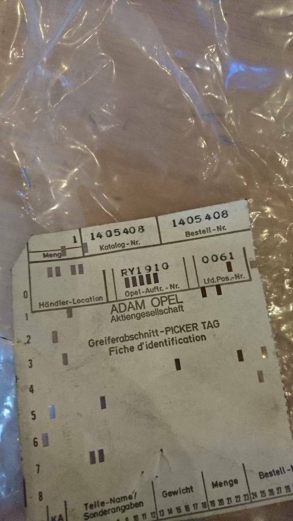 Omega A Caravan Abdeckkappe Abschleppöse Stoßstange hinten Neu GM