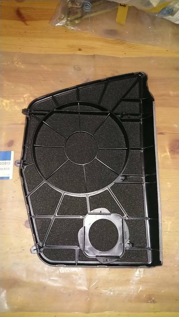 Omega A Boxenabdeckung hinten links Neu Original GM
