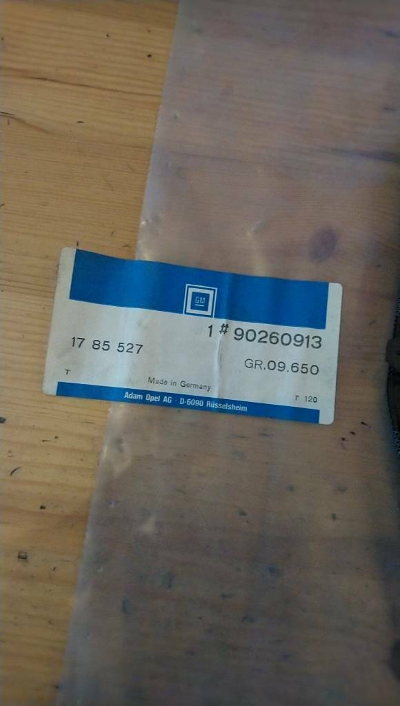Omega A Boxenabdeckung hinten links Neu Original GM