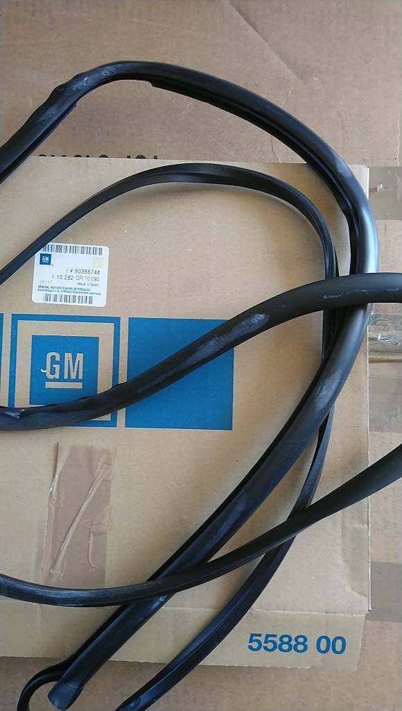 Corsa B Zierleiste Frontscheibe neu Original GM