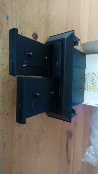 Calibra Vectra A Kassettenbox neu Original GM