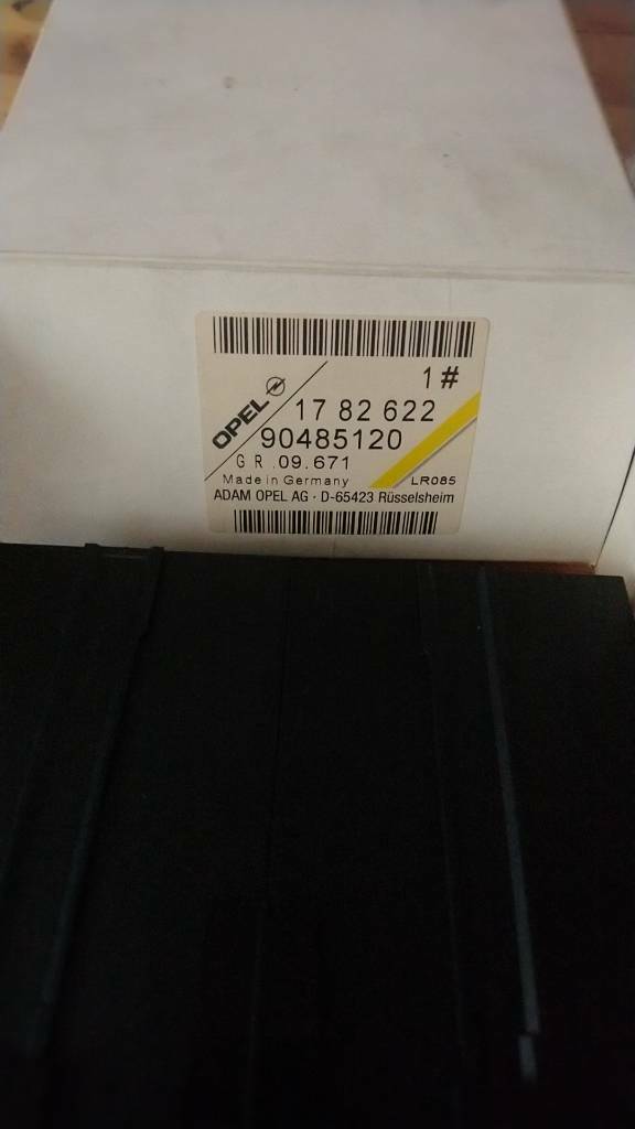 Calibra Vectra A Kassettenbox neu Original GM