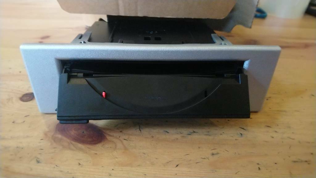 Opel oldtimer youngtimer CD Fach neu Original gm 13118135
