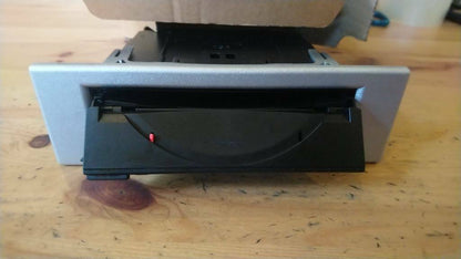 Opel oldtimer youngtimer CD Fach neu Original gm 13118135