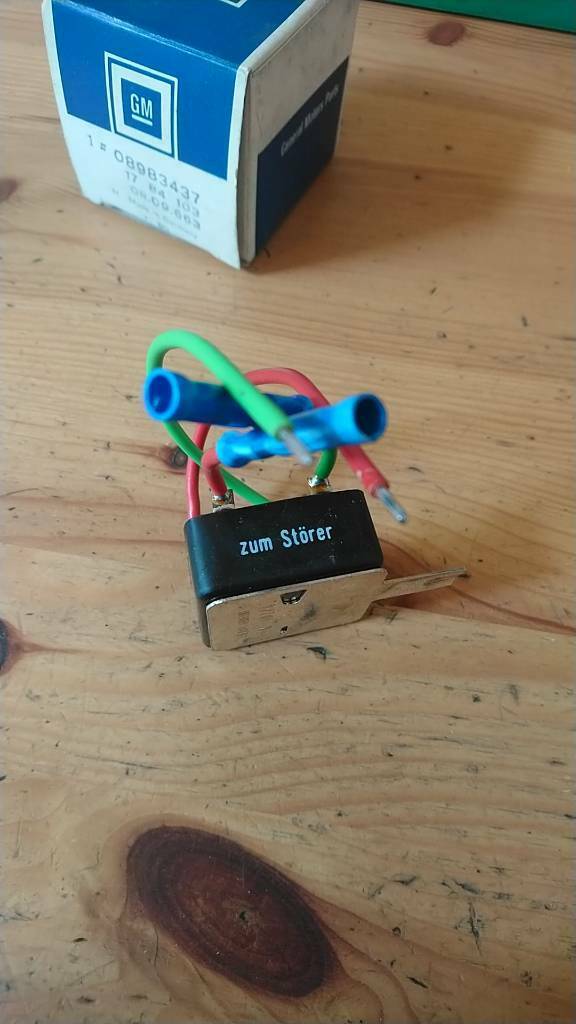 Corsa A Astra F Wischermotor Entstörkondensator neu GM 8983437
