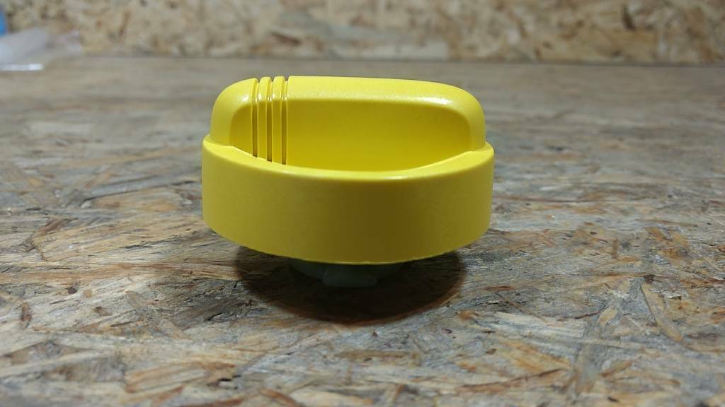 Opel Movano Öldeckel Öleinfüllstutzen neu original GM