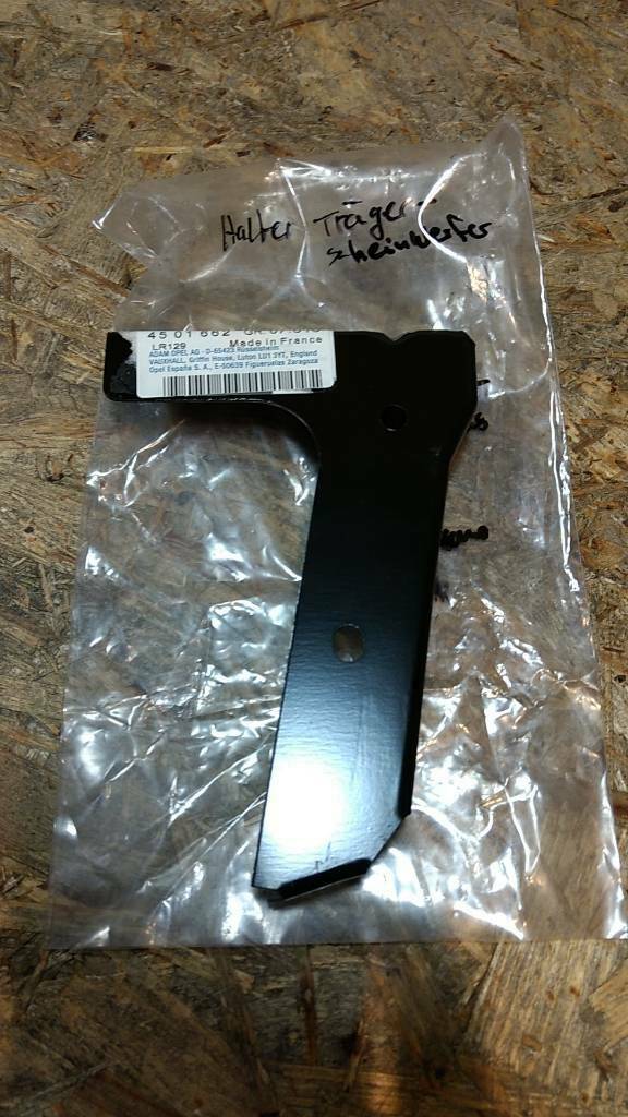 Original GM Opel Movano Halter Trägerscheinwerfer NEU