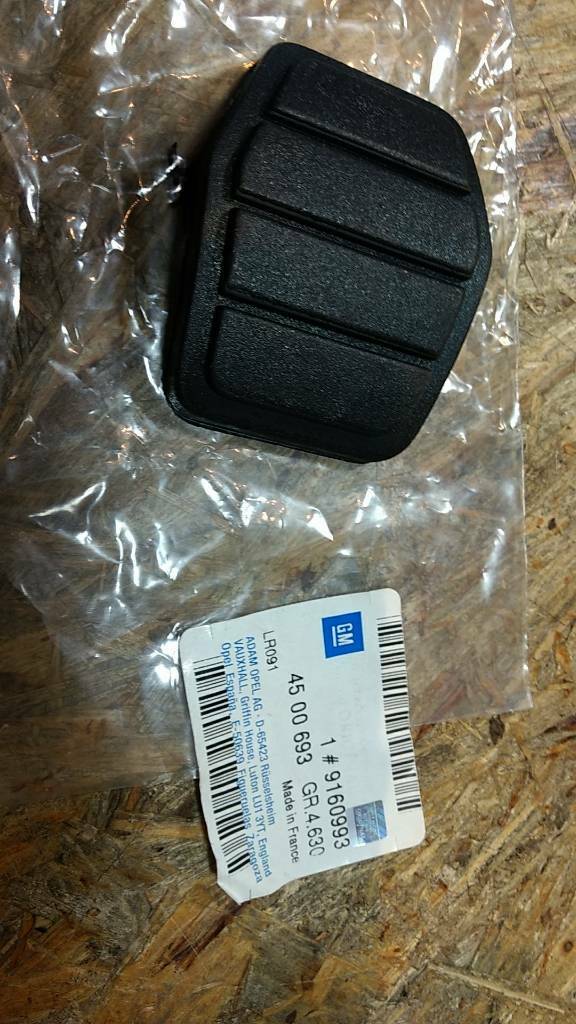 Original GM Opel Movano A Gummi Kupplungspedal NEU
