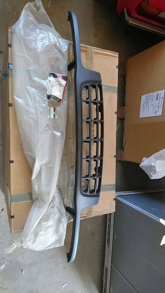 Frontera B Kühlergrill NEU Original GM