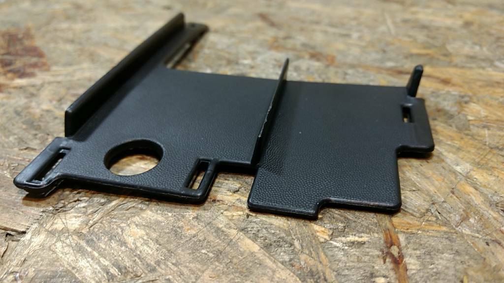 Original GM Opel Astra G Abdeckung rechts Stoßstange vorne NEU