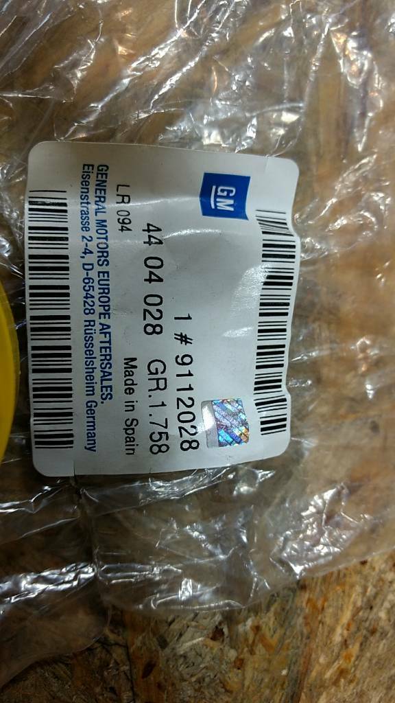 Opel Movano Öldeckel Öleinfüllstutzen neu original GM