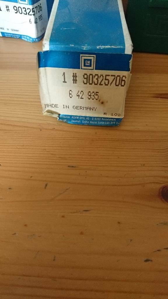 Frontera A Omega A 2.3 Diesel Auslassventil Neu Original GM