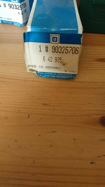 Frontera A Omega A 2.3 Diesel Auslassventil Neu Original GM