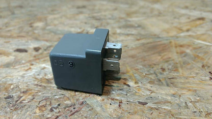 Original GM Opel Vivaro A Verzögerungsrelais NEU