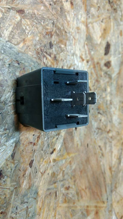 Original GM Opel Vivaro A Verzögerungsrelais NEU