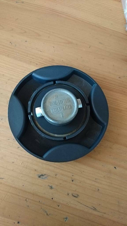 Kadett E Tank Verschlusskappe neu original GM
