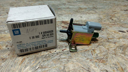 Original GM Opel Ascona C 1.6 Leerlaufregulierung Abgassteuerrung NEU