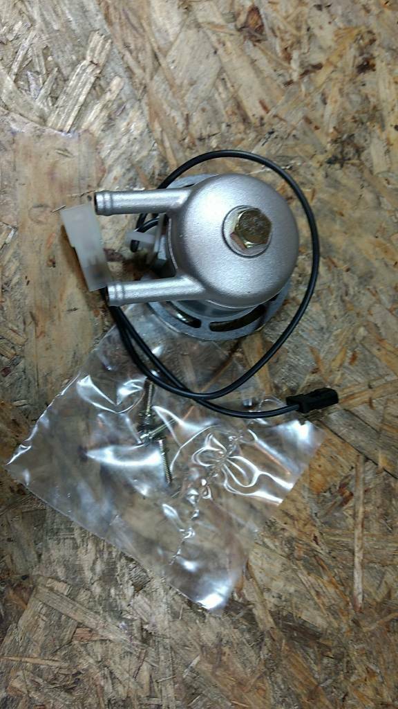 Original GM Opel Vectra Starterdeckel Vergaser Pierburg NEU