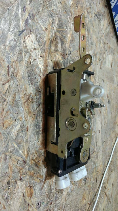 Original Fiat Lancia Schloss v.l Z.V Fiat Tempra NEU
