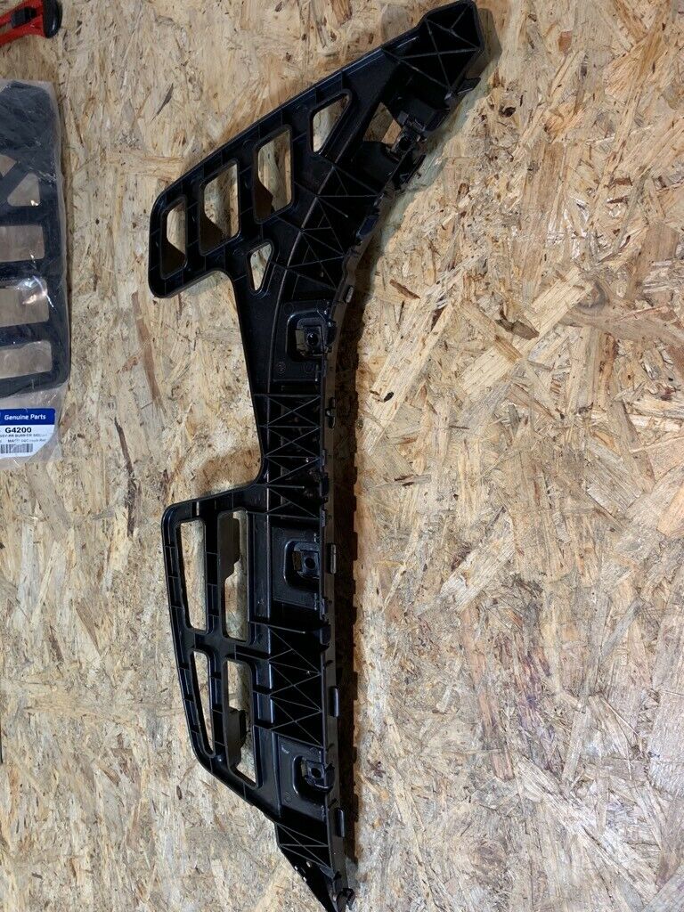 Original Hyundai Stoßstangenhalter Hinten I30 *NEU*