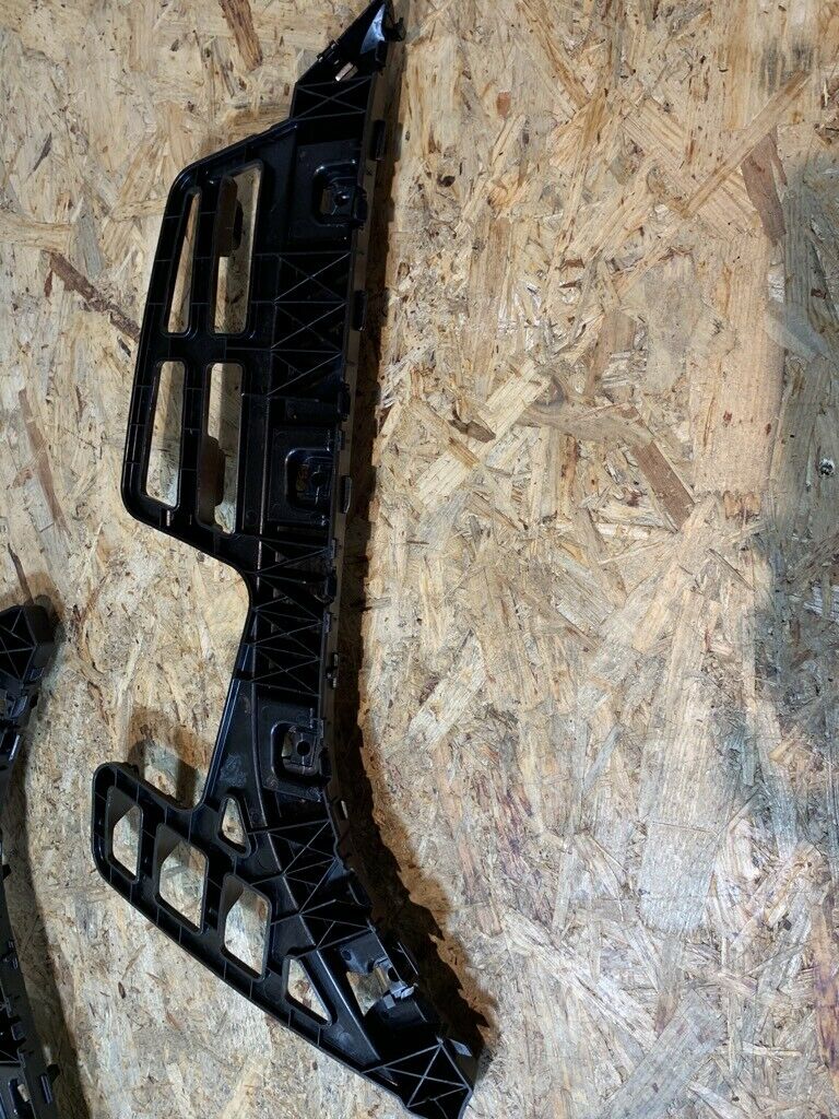 Original Hyundai Stoßstangenhalter Hinten I30 *NEU*