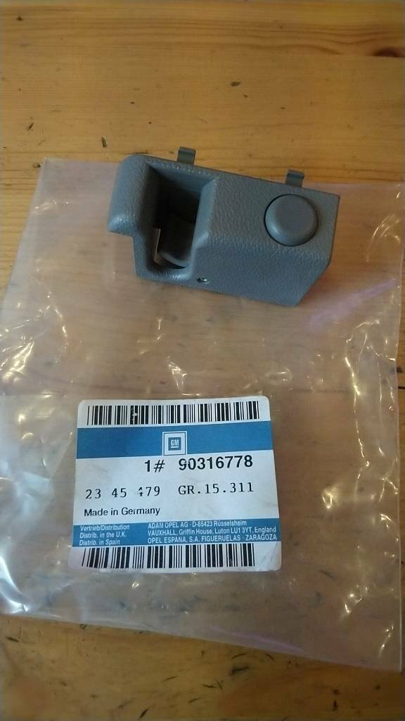 Kadett E Hutablage Halter neu Original GM