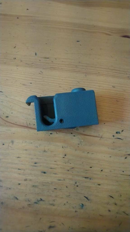 Kadett E Hutablage Halter neu Original GM
