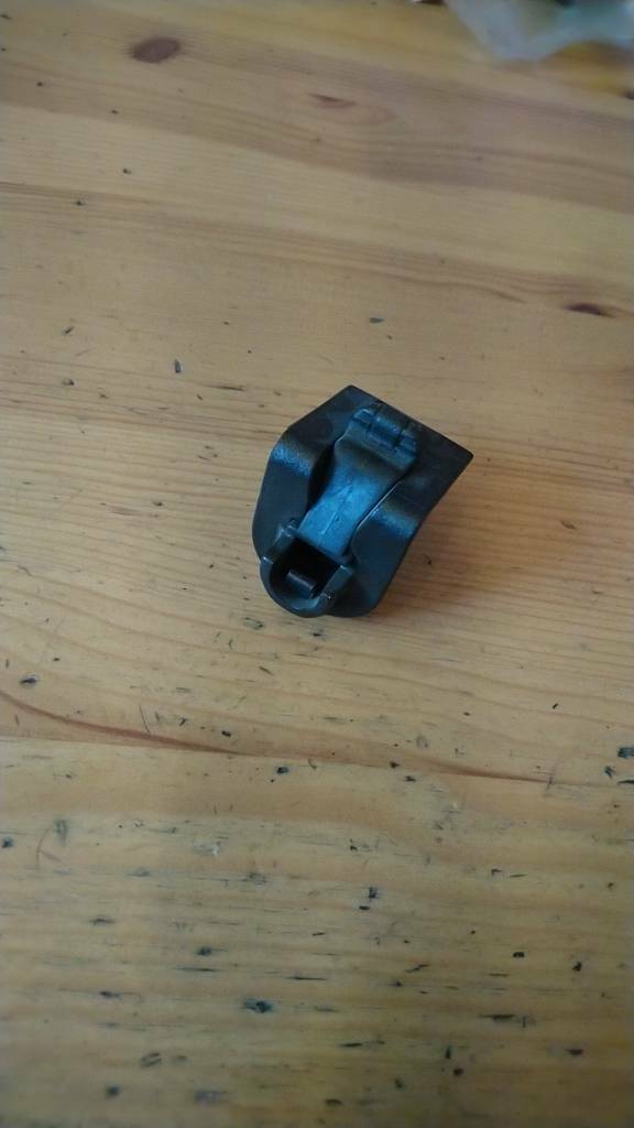 Opel oldtimer youngtimer Hutablage Halter neu gm 90126249